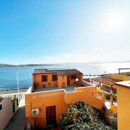 Pgs Immobiliare Srls Supramare Quadrilocale Con Balcone Vista Mare E Parcheggio Privato La Maddalena (Sassari)