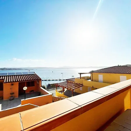 Pgs Immobiliare Srls Supramare Quadrilocale Con Balcone Vista Mare E Parcheggio Privato * La Maddalena (Sassari)